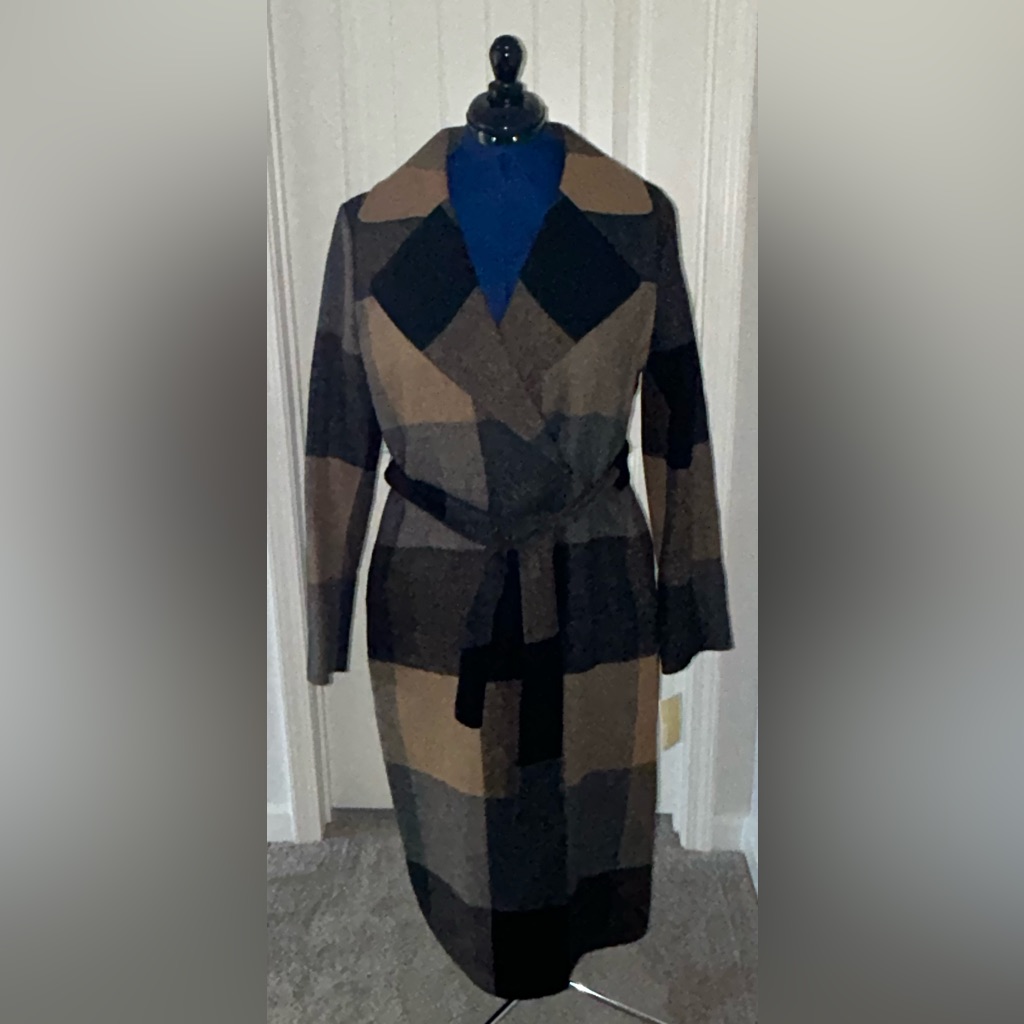 Michael Kors Brown/Tan/Black Checkered Belted Coat, Size 10, New!